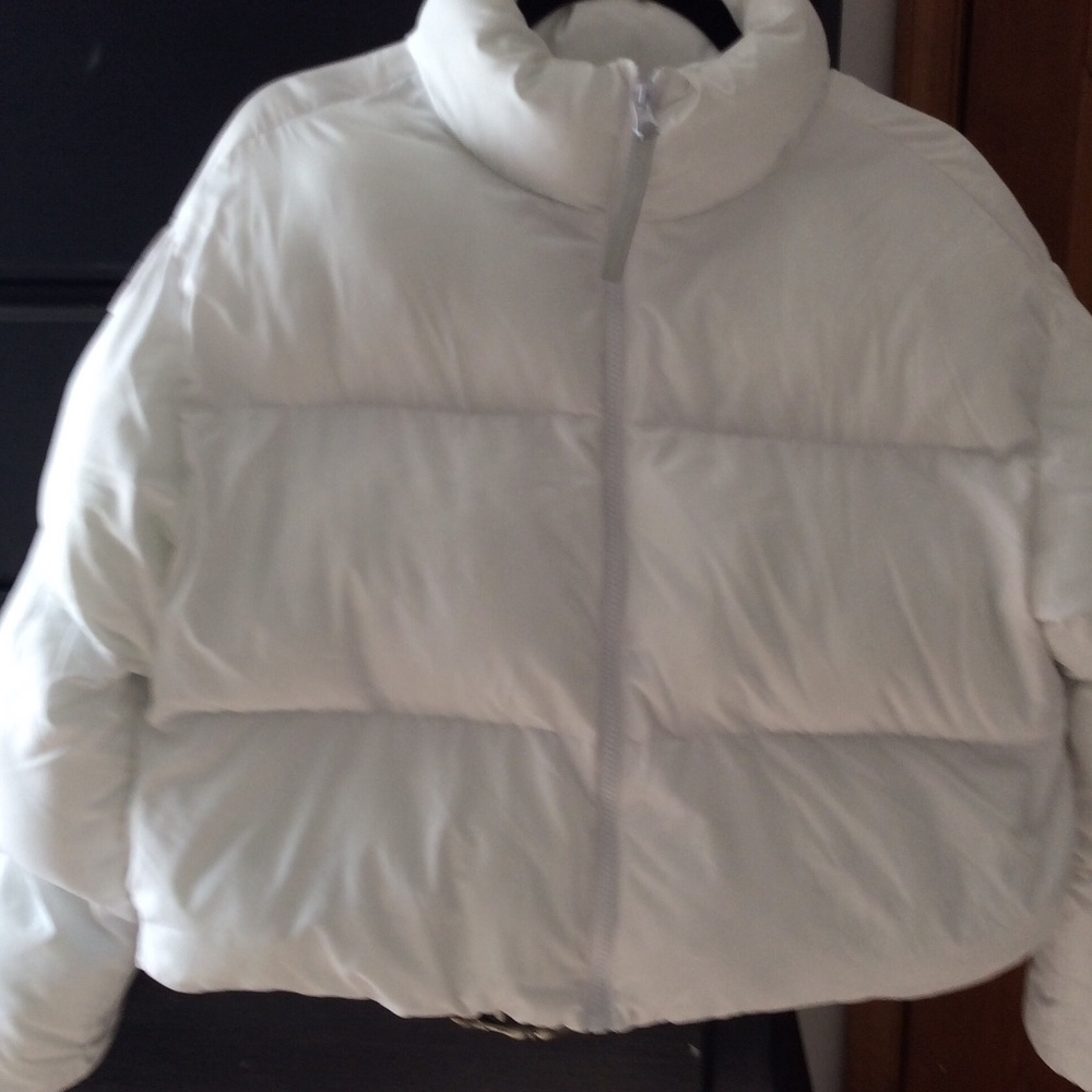 Fabletics size M in bright white